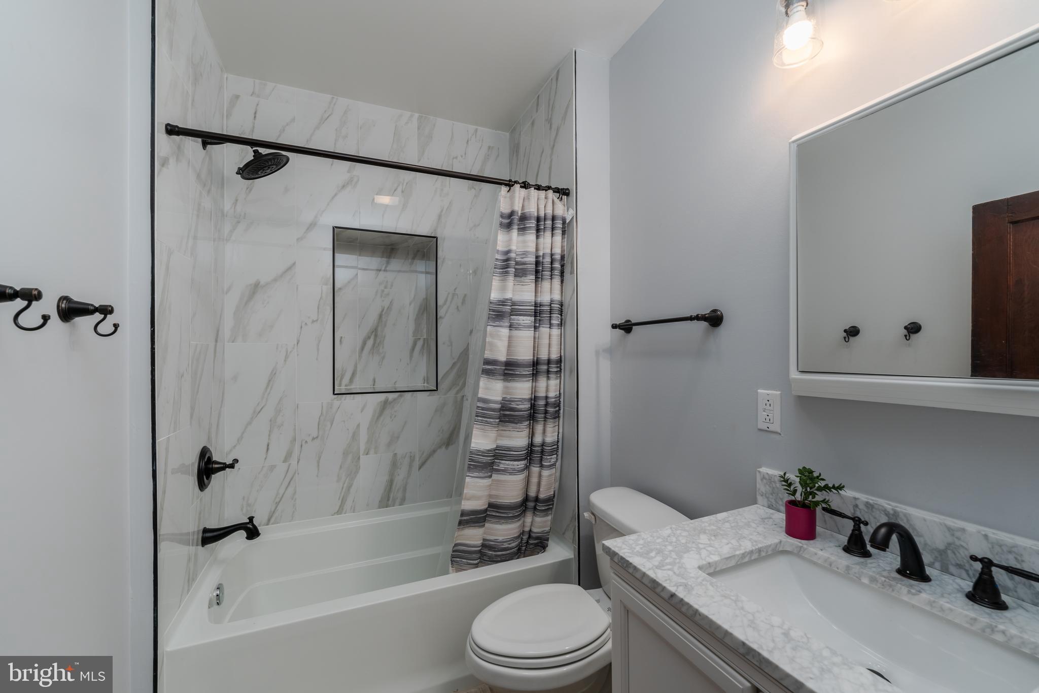 4603 White Avenue Baltimore, MD 21206 - Photo 28 of 39 Full bathroom on second floor