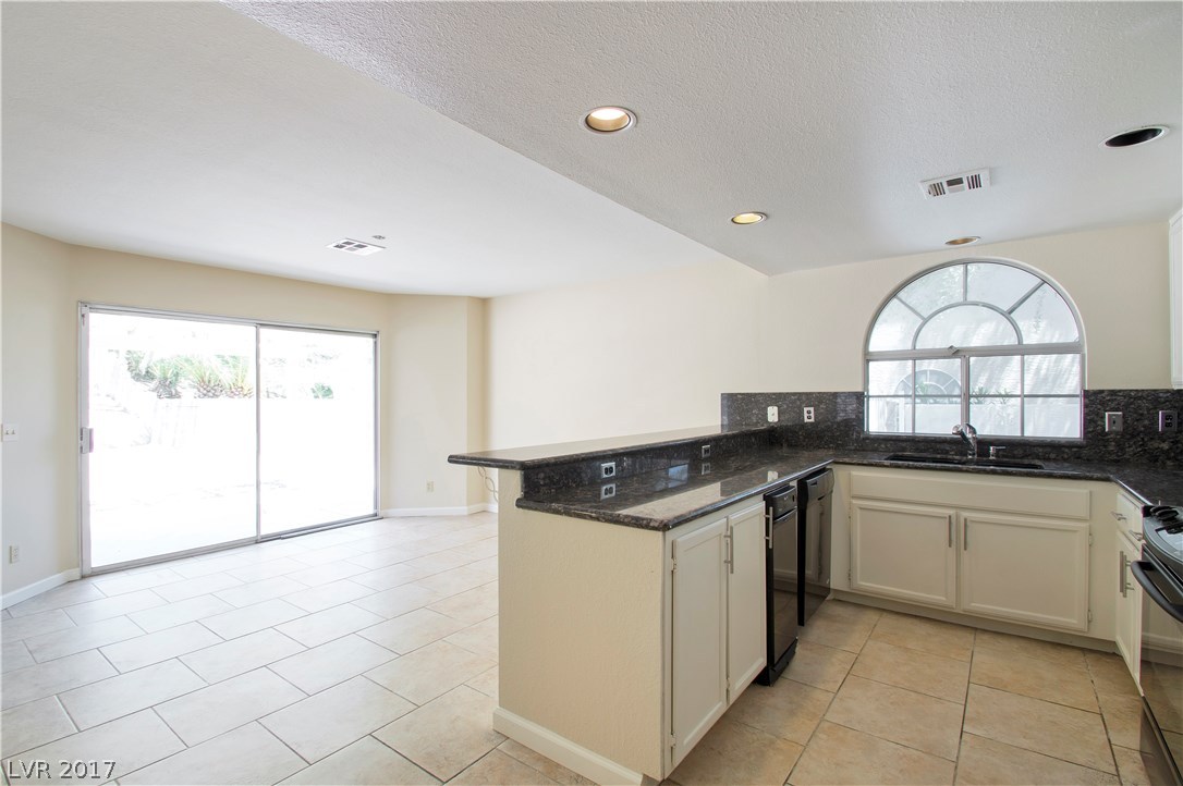 1478 Flintrock Road Henderson, NV 89014 - Photo 5 of 15