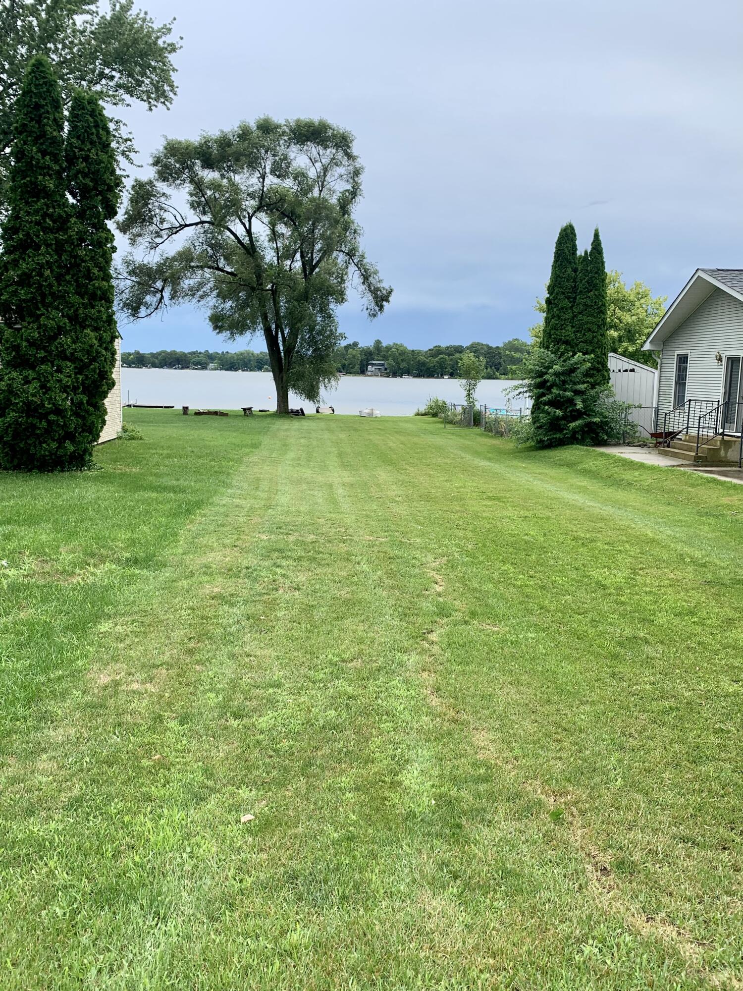 905 West Shore Road Bronson, MI 49028 - Photo 3 of 27 30’ shared deeded access