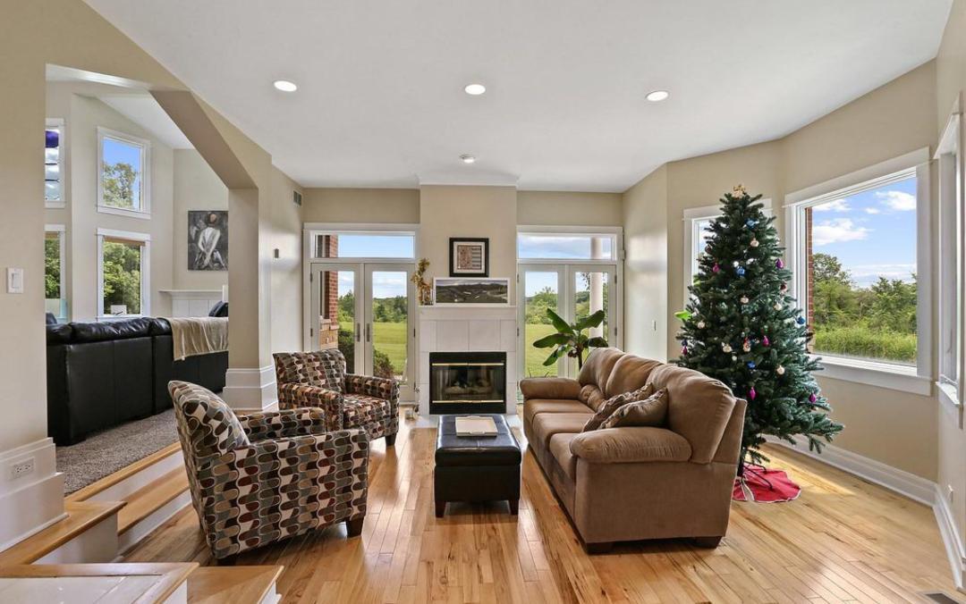 999 Main Street Crete, IL 60417 - Photo 7 of 17 Gallery Image 7