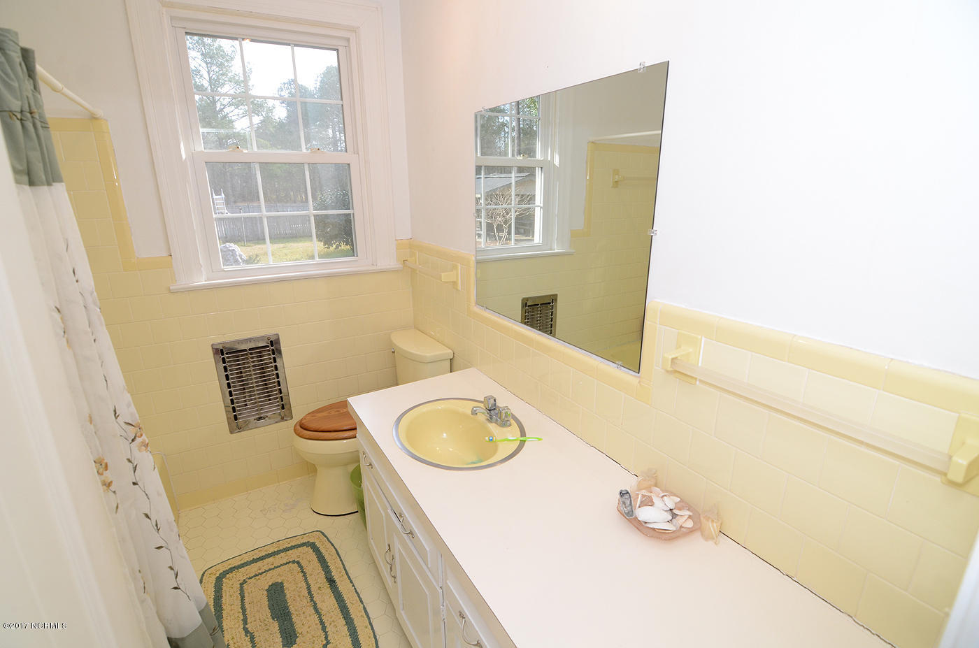 8858 Robbins Road, Unit A Rocky Mount, NC 27803 - Photo 18 of 29 16 Full Bathroom