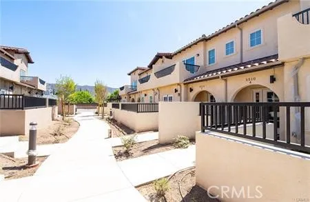 $749,000 | 5502 East Los Angeles Avenue, Unit 4, Simi Valley, CA 93063