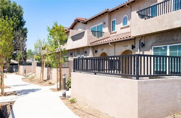 $749,000 | 5502 East Los Angeles Avenue, Unit 4, Simi Valley, CA 93063
