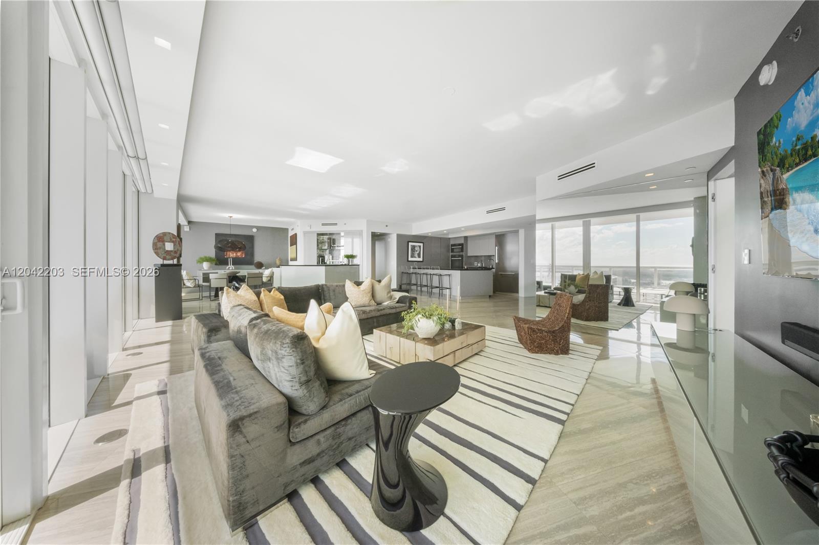 450 Alton Road, Unit 3301 Miami Beach, FL 33139 - Photo 5 of 45