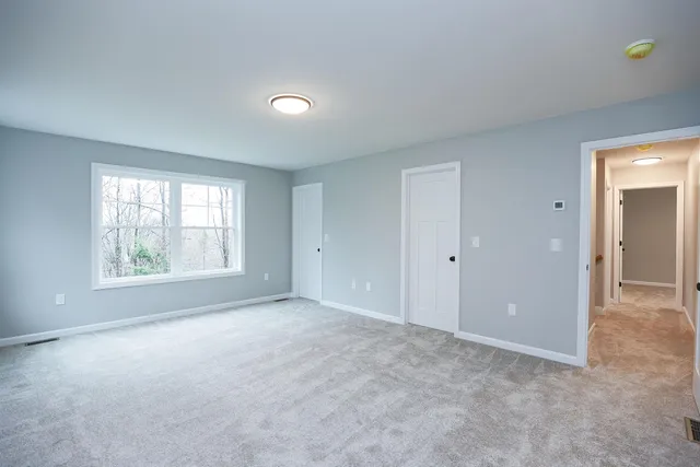 $3,000 | 231 Putnam Hill Road, Lyndeborough, NH 03082