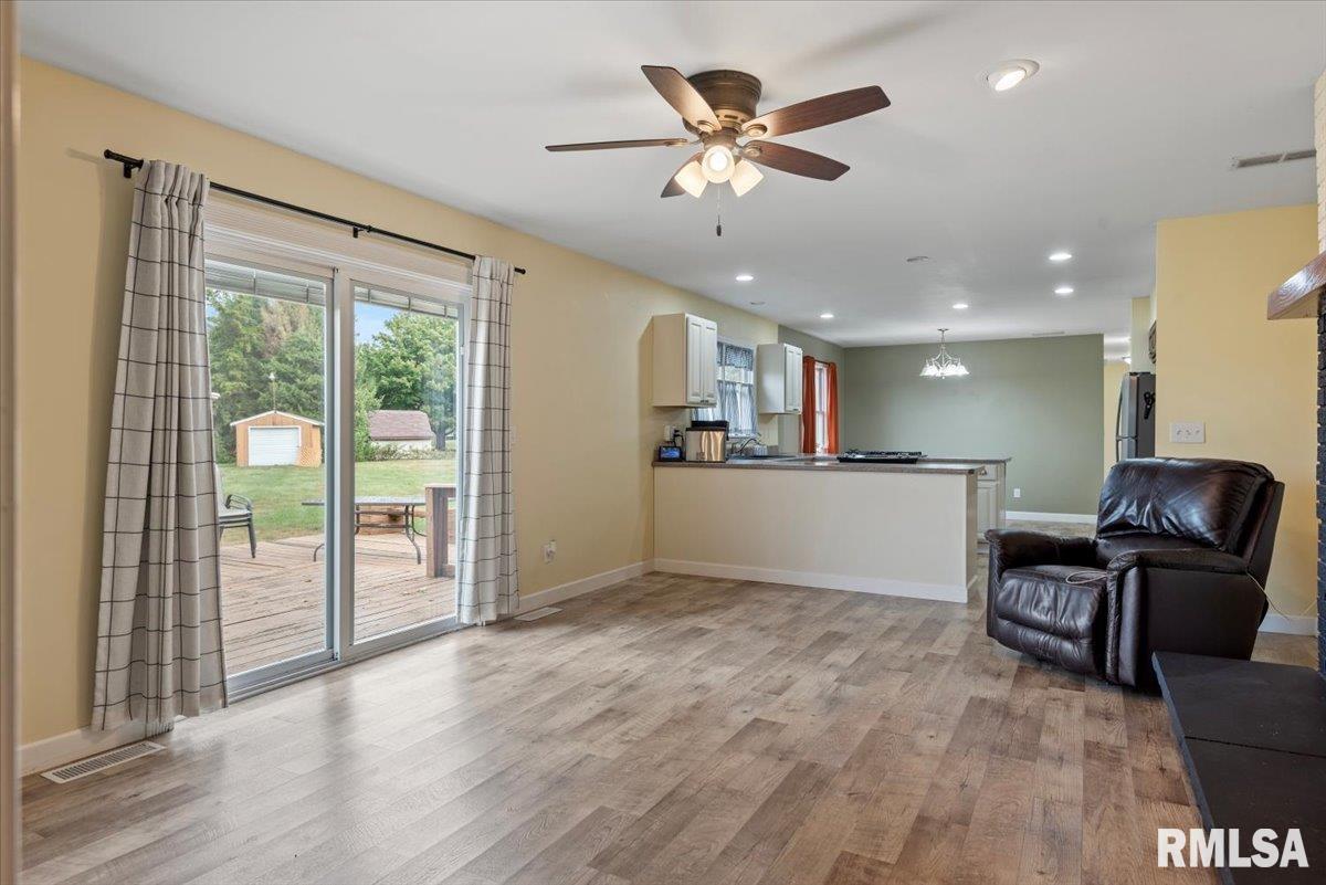 9 Acadia Court Springfield, IL 62712 - Photo 19 of 46