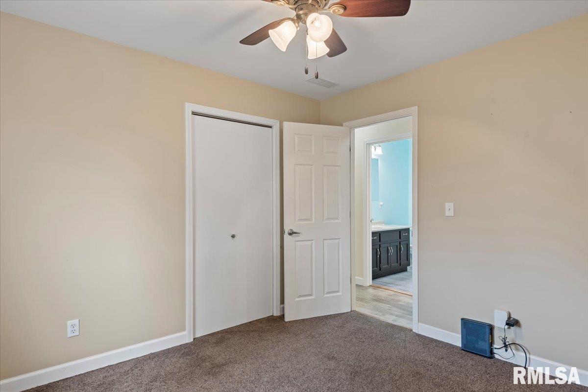 9 Acadia Court Springfield, IL 62712 - Photo 31 of 46