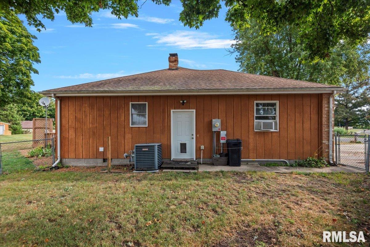 9 Acadia Court Springfield, IL 62712 - Photo 32 of 46