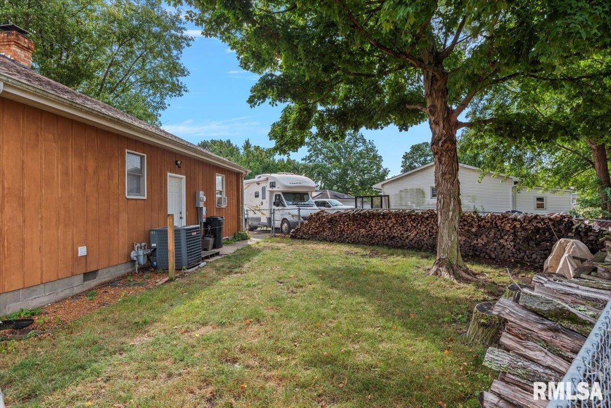 9 Acadia Court Springfield, IL 62712 - Photo 33 of 46