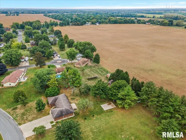 $275,000 | 9 Acadia Court, Springfield, IL 62712