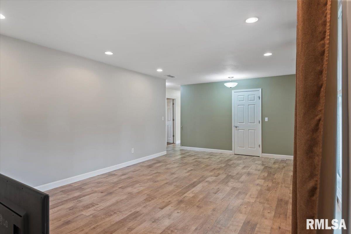 9 Acadia Court Springfield, IL 62712 - Photo 8 of 46