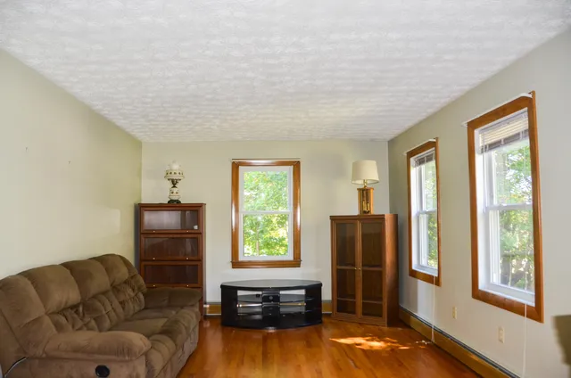 $389,900 | 499 West River Road, Augusta, ME 04330