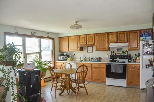 $389,900 | 499 West River Road, Augusta, ME 04330