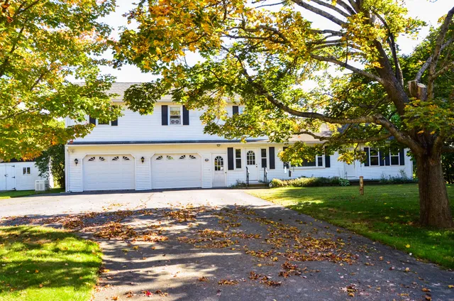 $389,900 | 499 West River Road, Augusta, ME 04330