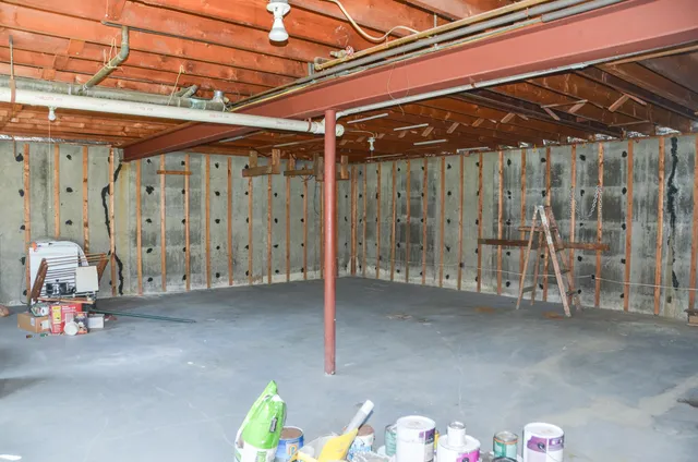 $389,900 | 499 West River Road, Augusta, ME 04330