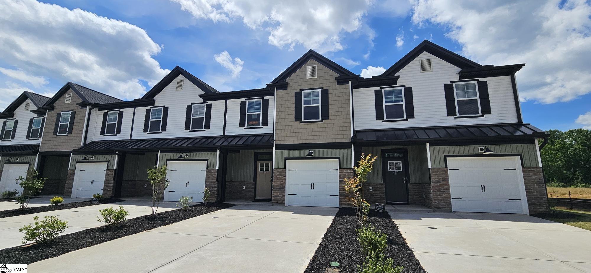 409 Belgrove Way Easley, SC 29640 - Photo 1 of 15