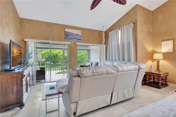 $5,000 | 2103 Tama Circle, Unit 202, Naples, FL 34112