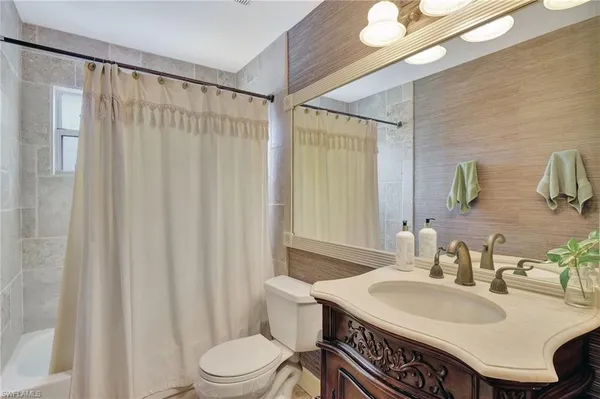 $5,000 | 2103 Tama Circle, Unit 202, Naples, FL 34112