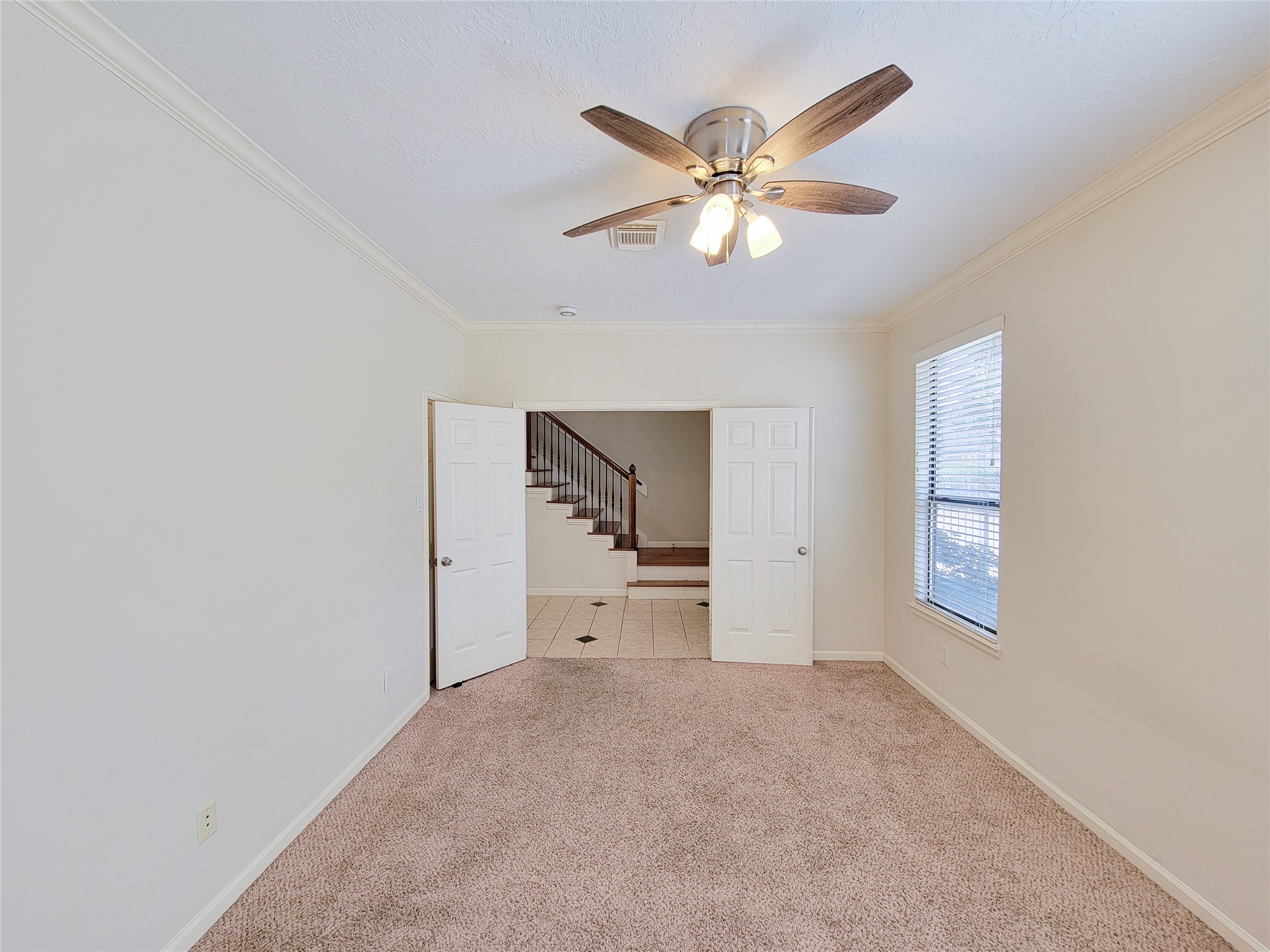 604 Reinerman Street Houston, TX 77007 - Photo 4 of 39