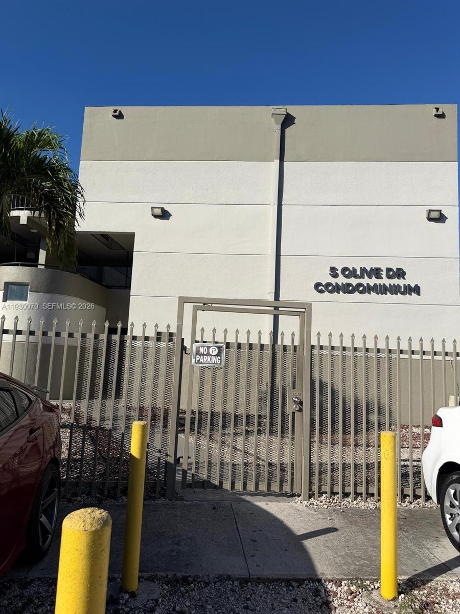 5 Olive Drive, Unit 24 Hialeah, FL 33010 - Photo 16 of 16 a view of city from a balcony