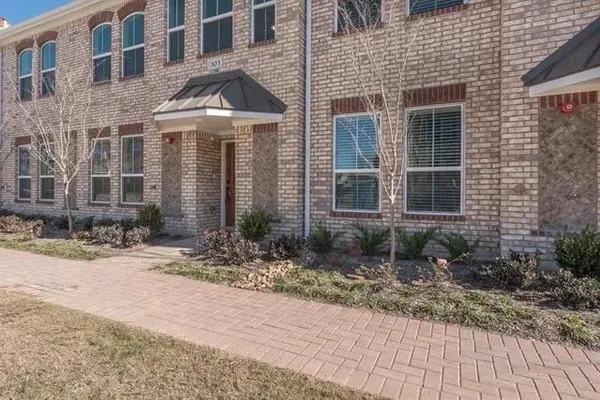 $2,395 | 303 Lily Lane, Lewisville, TX 75057