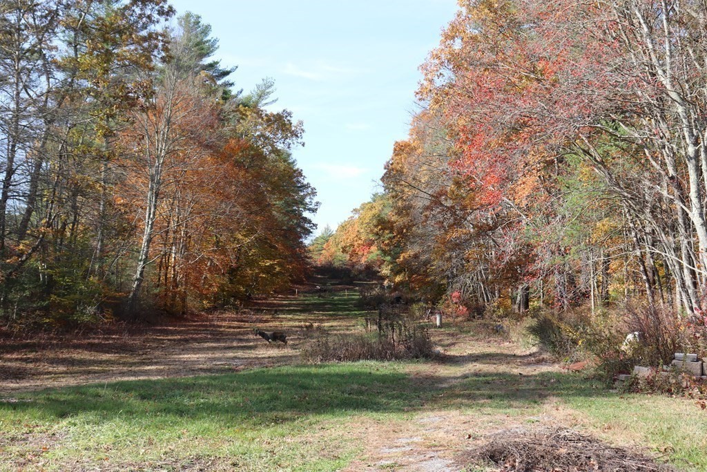 751 Snipatuit Road Rochester, MA 02770 - Photo 8 of 42