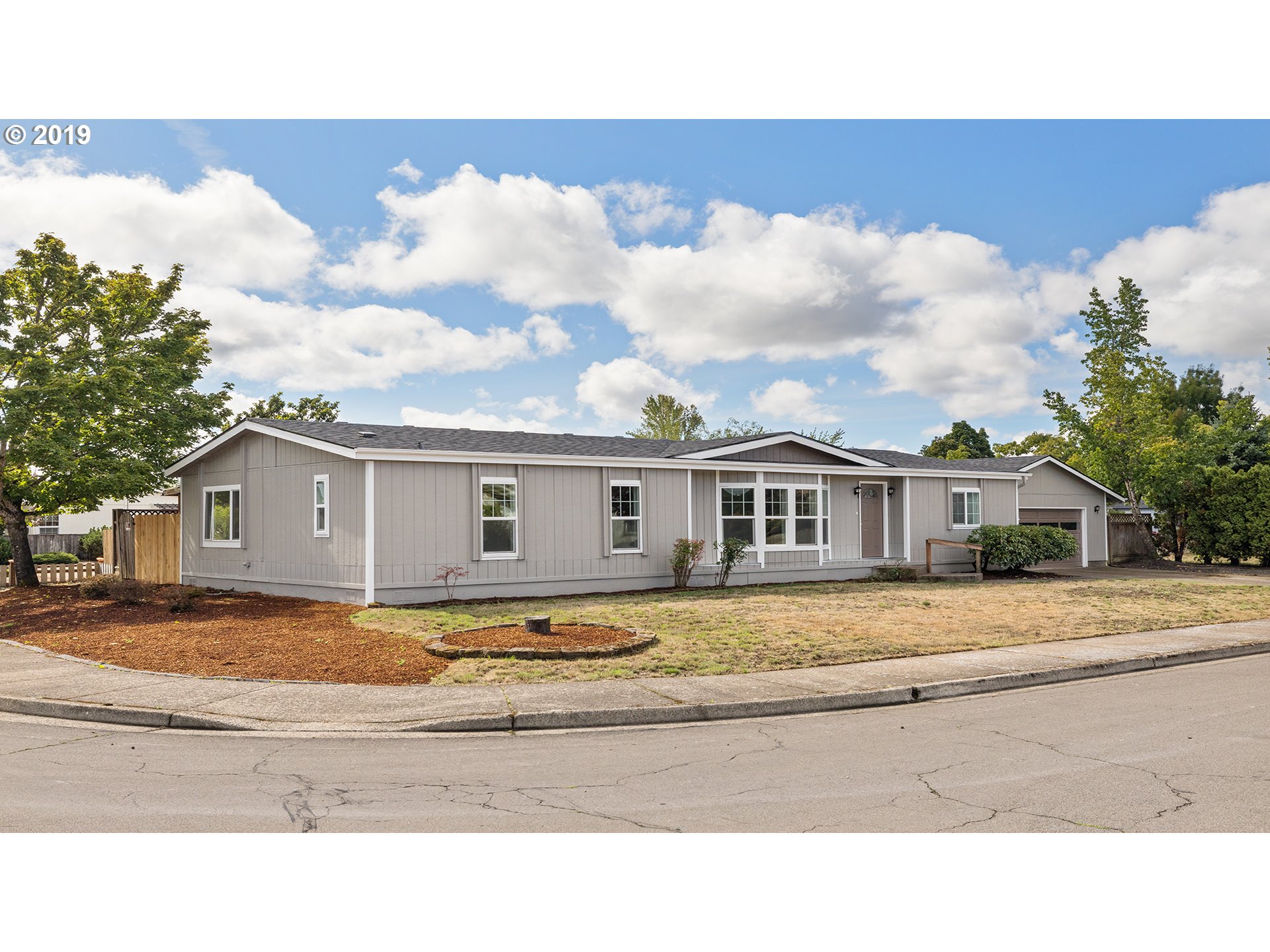 5799 Kalmia Lane Springfield, OR 97478 - Photo 3 of 30