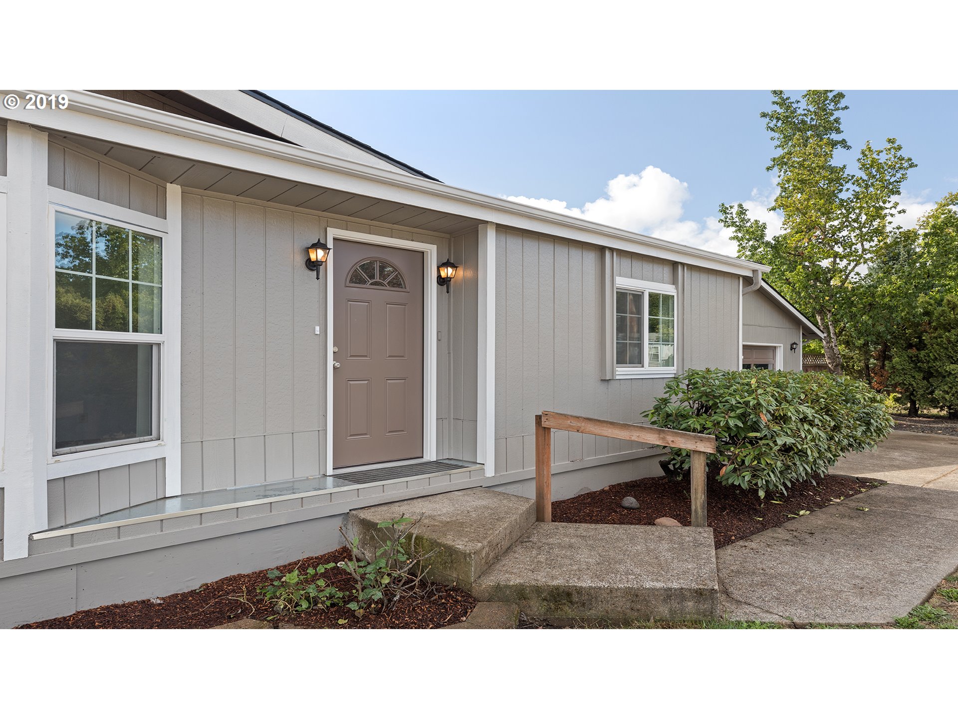 5799 Kalmia Lane Springfield, OR 97478 - Photo 4 of 30