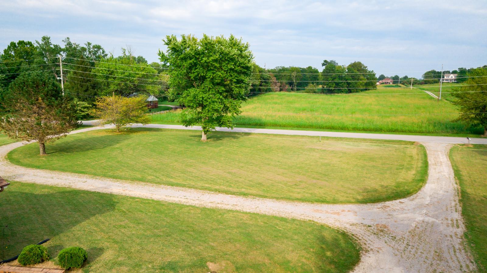 168 Durham Road Clarksville, TN 37043 - Photo 14 of 18 Gallery Image 14