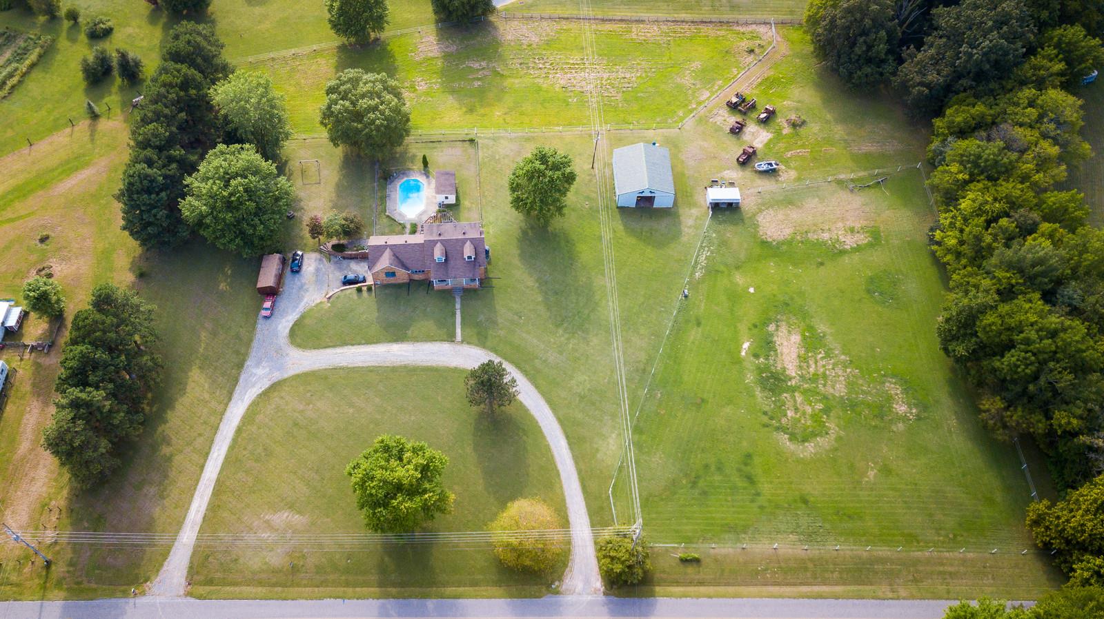 168 Durham Road Clarksville, TN 37043 - Photo 4 of 18 Gallery Image 4