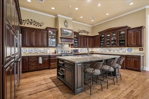 $1,250,000 | 37519 Edgewater Drive, Pinehurst, TX 77362