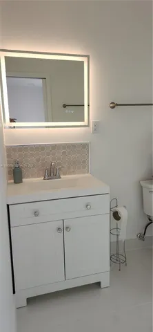 $1,100 | 17930 Southwest 136th Avenue, Unit B, Miami, FL 33177