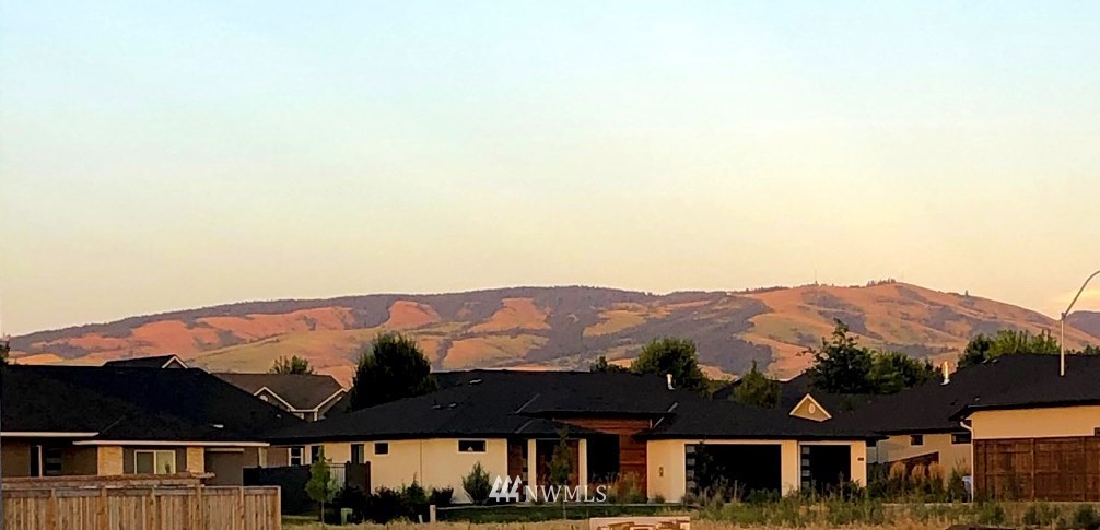 239 Arabica Road Walla Walla, WA 99362 - Photo 2 of 9 Gallery Image 2