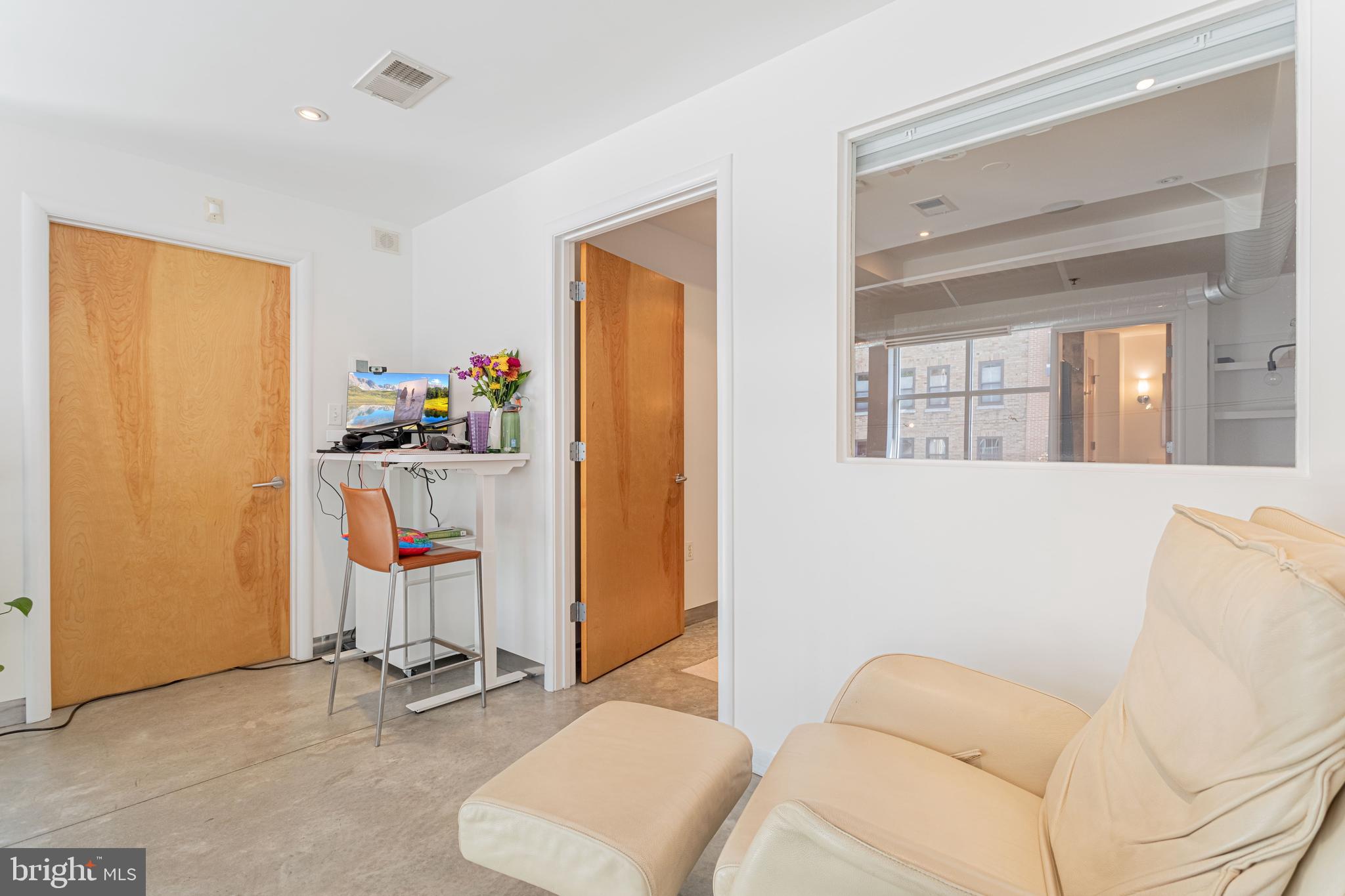 2351 Champlain Street Northwest, Unit C1 Washington, DC 20009 - Photo 20 of 40