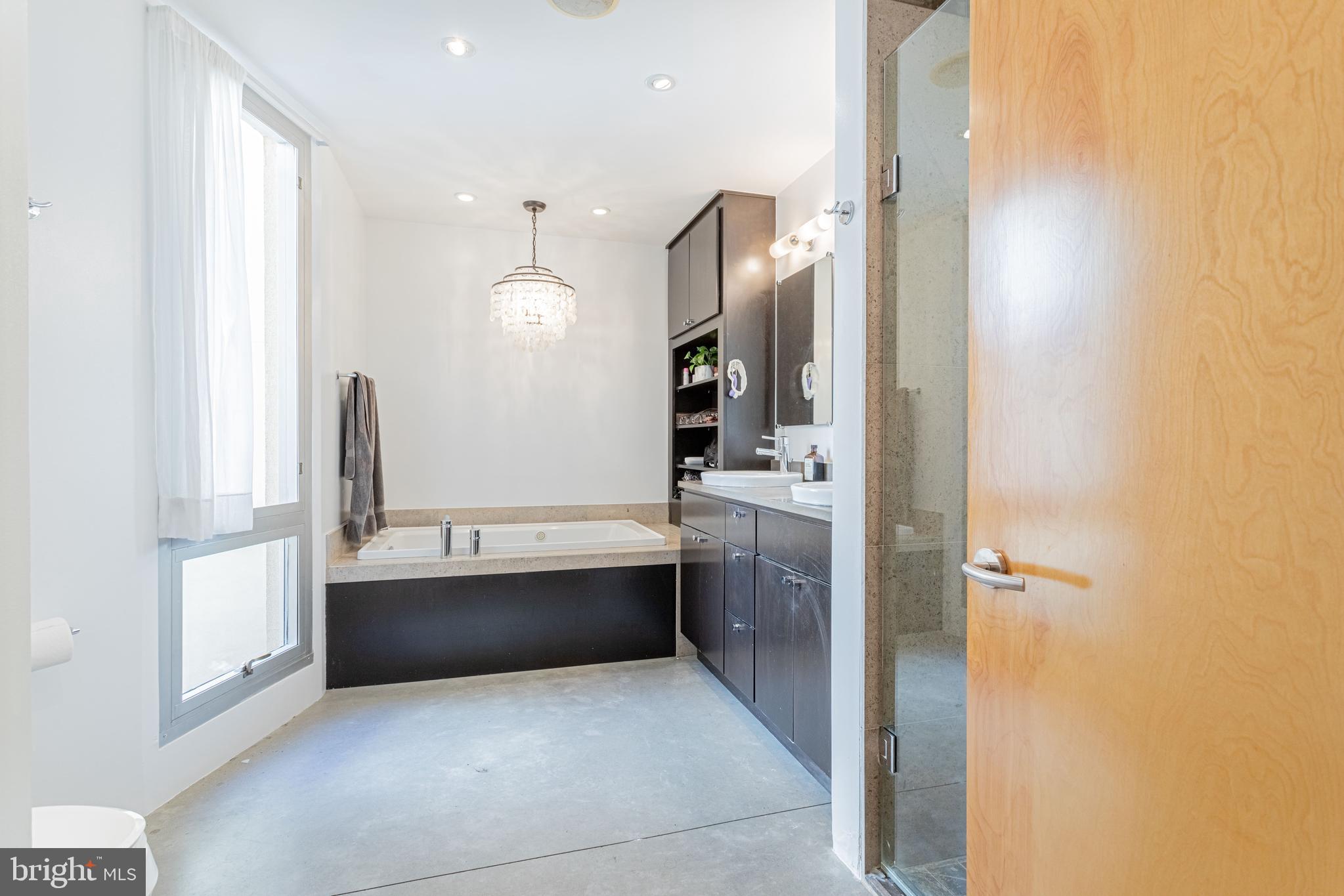 2351 Champlain Street Northwest, Unit C1 Washington, DC 20009 - Photo 27 of 40