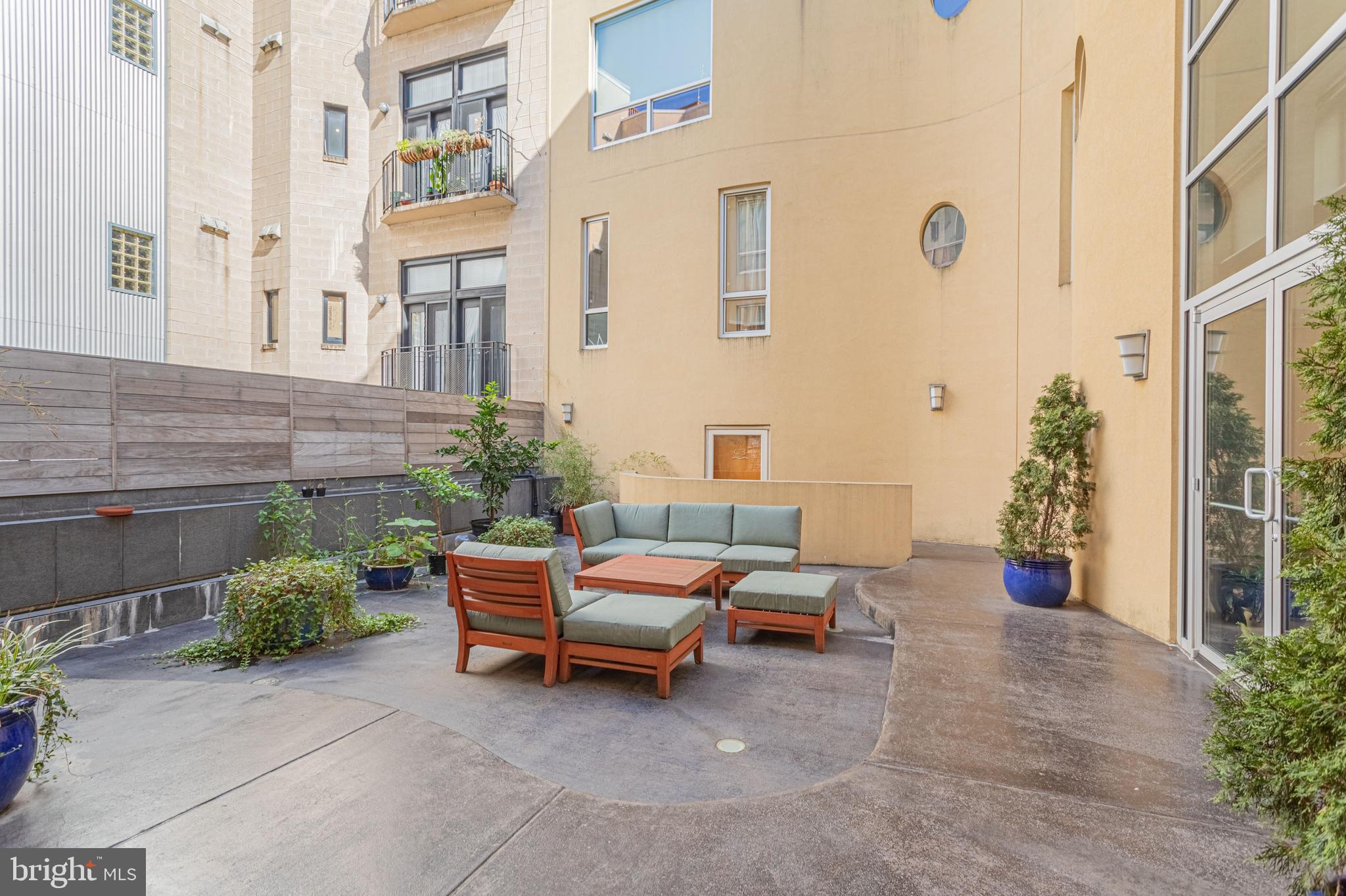 2351 Champlain Street Northwest, Unit C1 Washington, DC 20009 - Photo 34 of 40