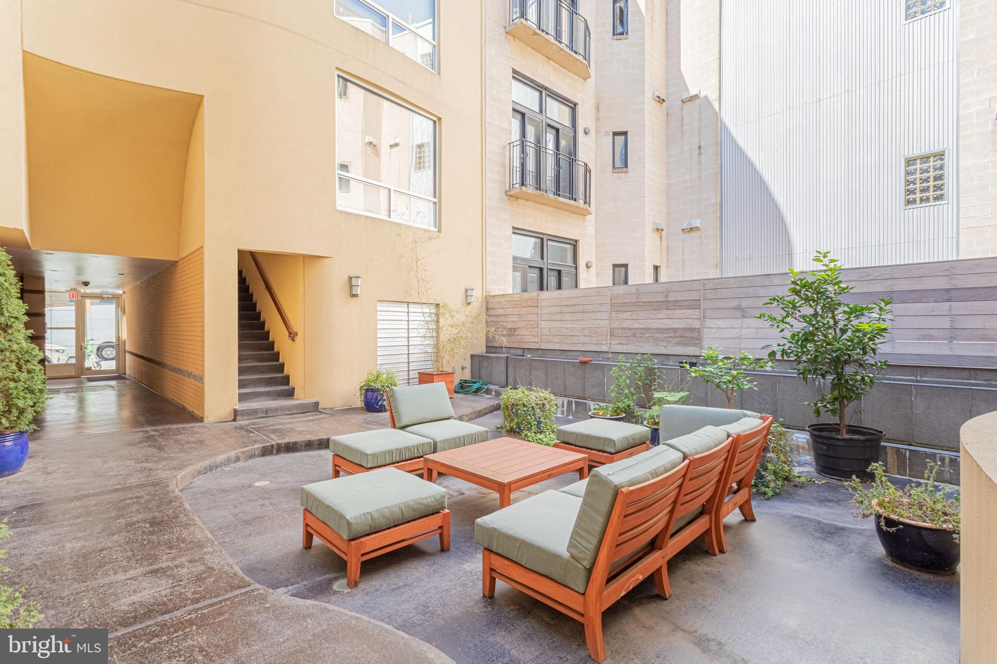 2351 Champlain Street Northwest, Unit C1 Washington, DC 20009 - Photo 35 of 40