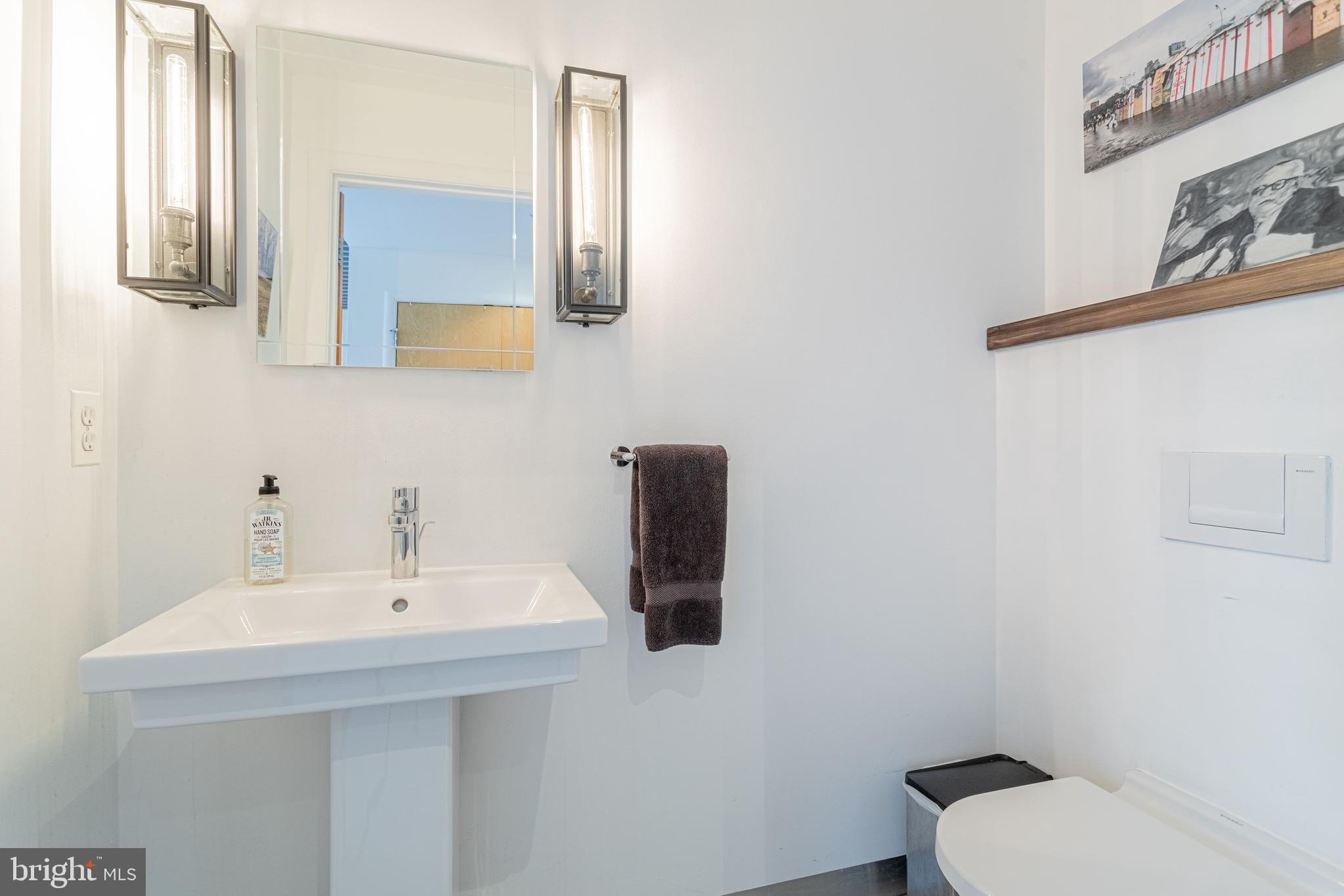 2351 Champlain Street Northwest, Unit C1 Washington, DC 20009 - Photo 10 of 40