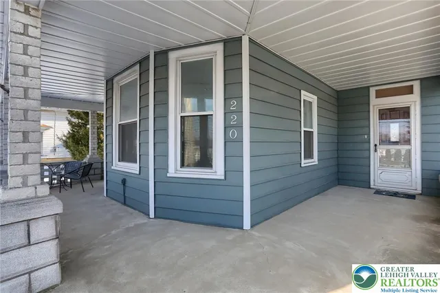 $324,995 | 220 West Main Street, Newmanstown, PA 17073