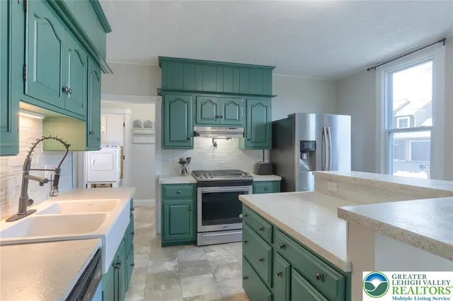 $324,995 | 220 West Main Street, Newmanstown, PA 17073