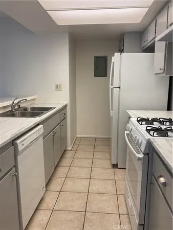 $315,000 | 8505 Columbus Avenue, Unit 111, North Hills, CA 91343