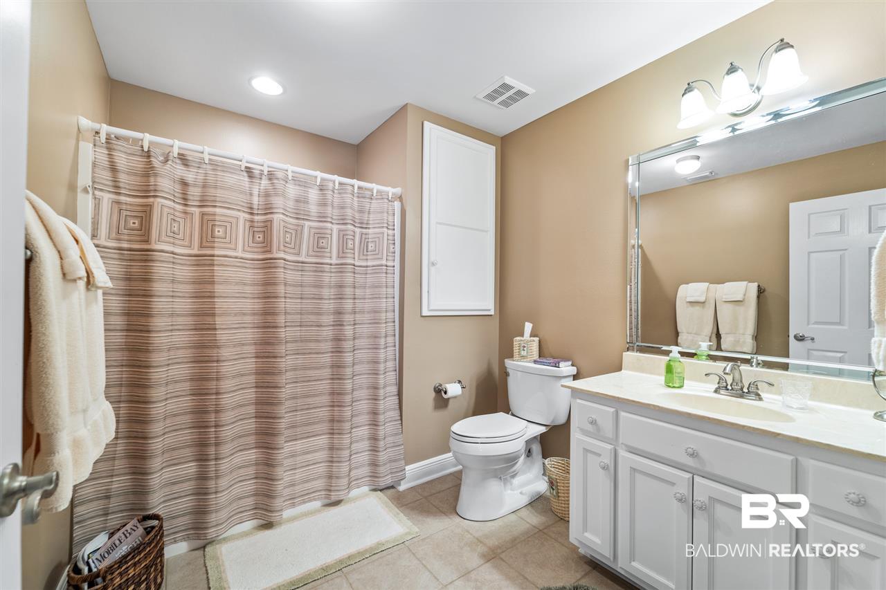 16601 Honey Road Summerdale, AL 36580 - Photo 19 of 33 Guest Bathroom 2