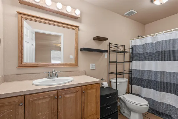 $200,000 | 709 East 4th Street, Denver City, TX 79323