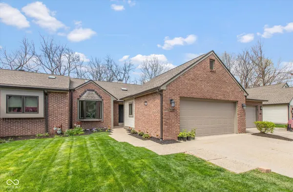 $419,500 | 1726 Creekside Lane West, Carmel, IN 46032