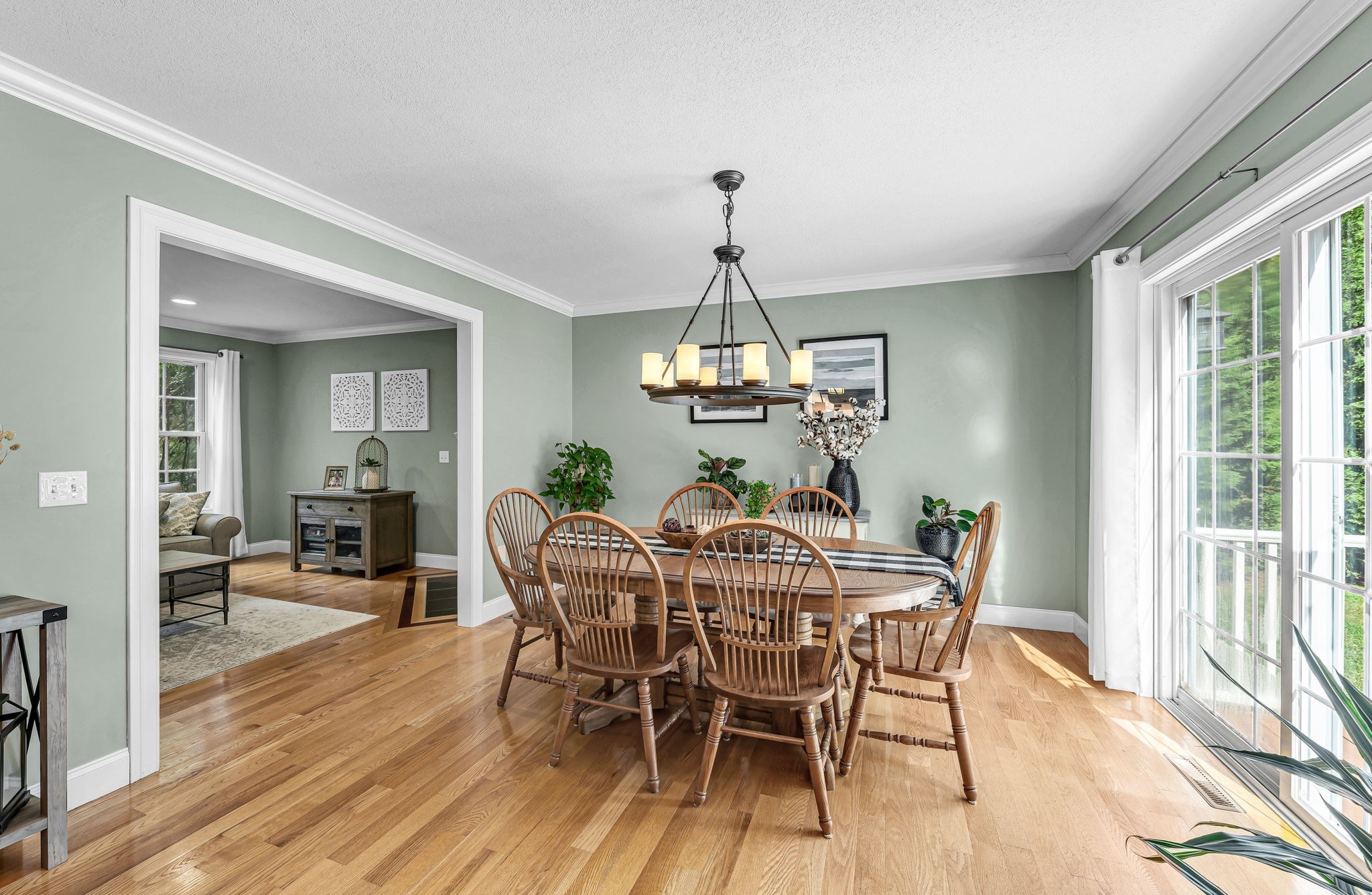 437 Porter Road East Longmeadow, MA 01028 - Photo 8 of 40 Gallery Image 8