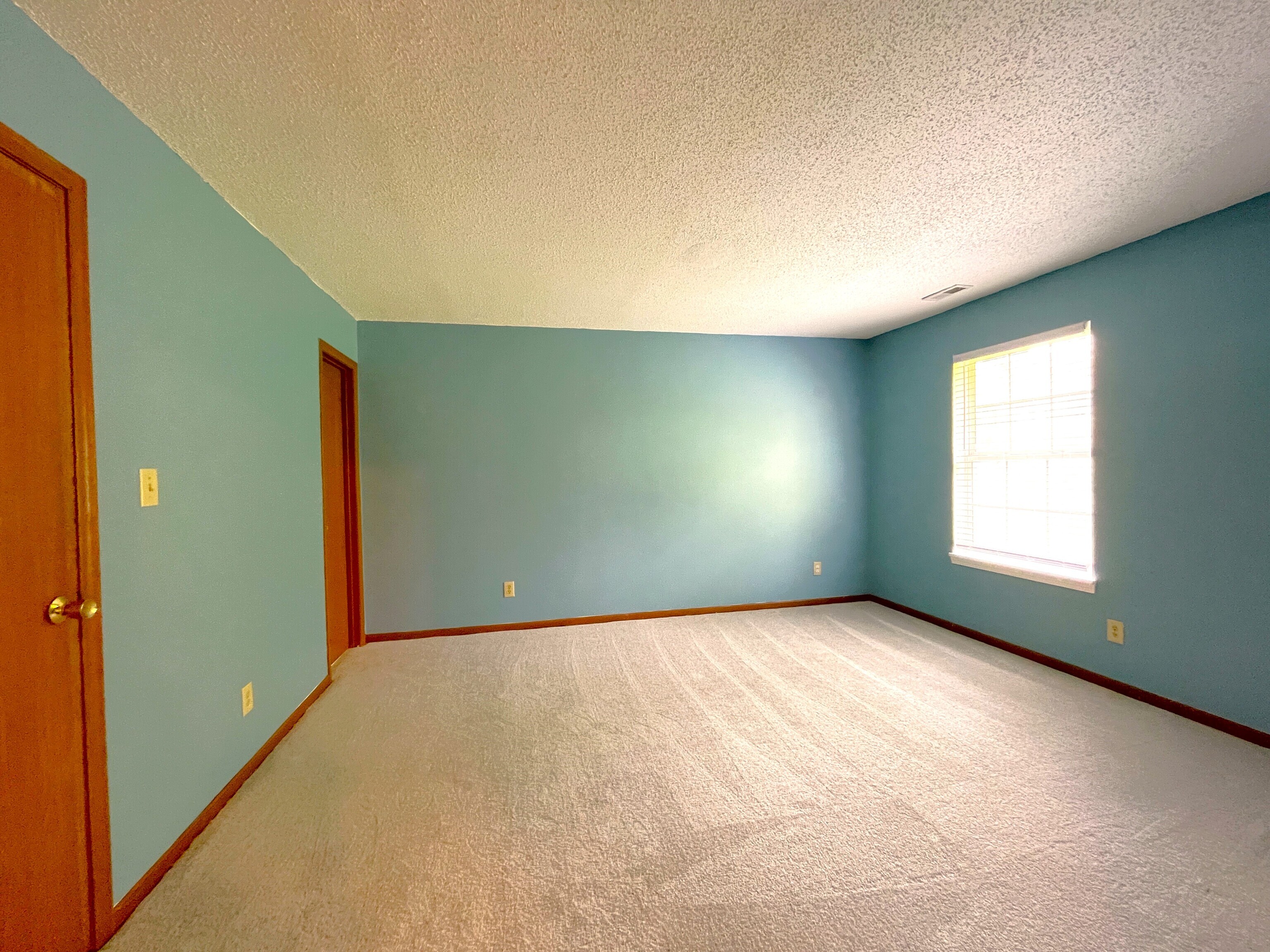 5332 Milhouse Road Indianapolis, IN 46221 - Photo 10 of 19 Gallery Image 10