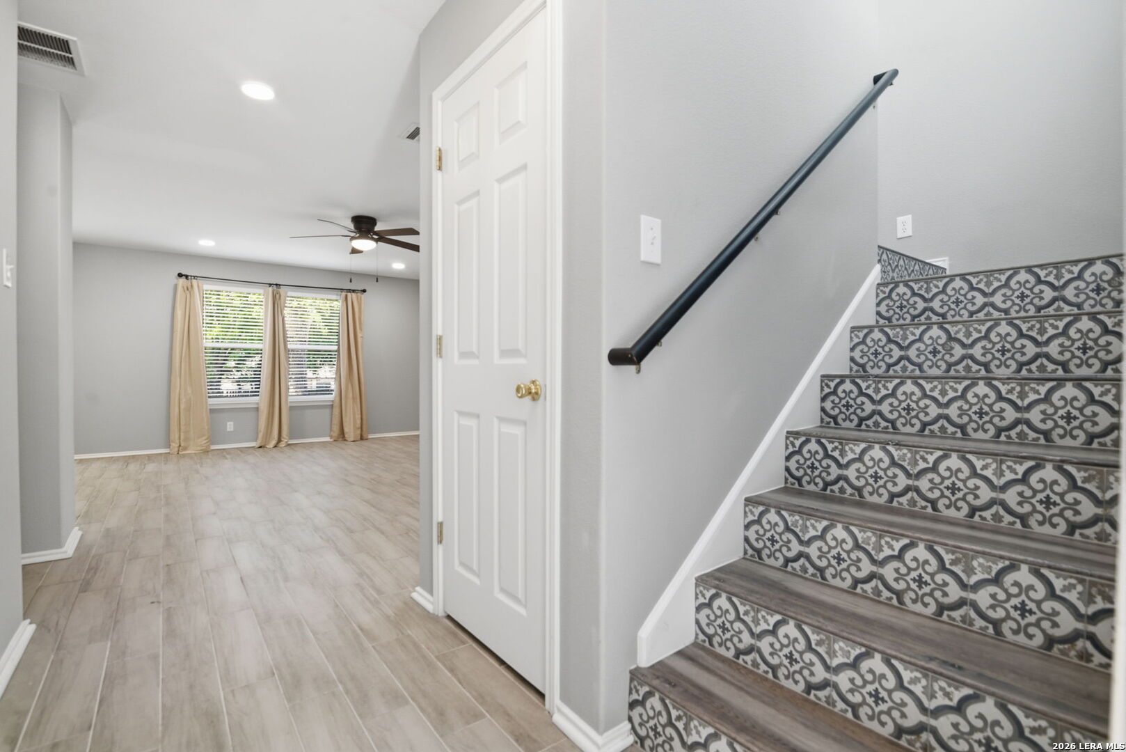 655 Rattler Bluff San Antonio, TX 78251 - Photo 13 of 28