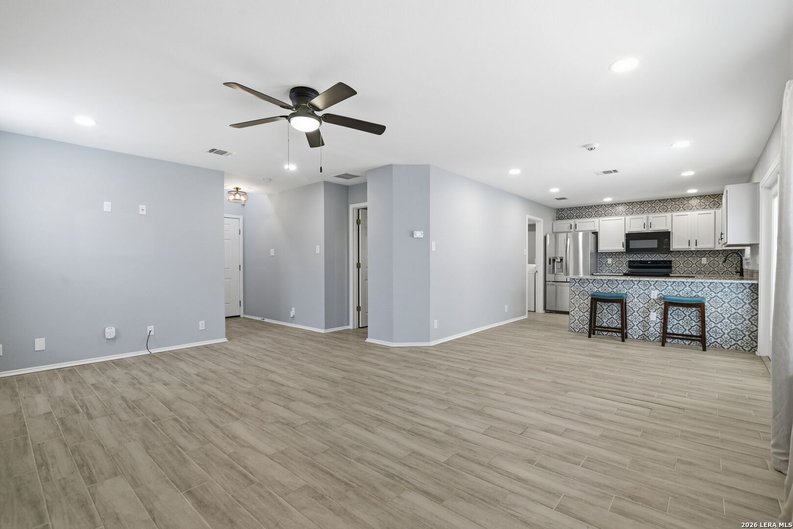 655 Rattler Bluff San Antonio, TX 78251 - Photo 8 of 28