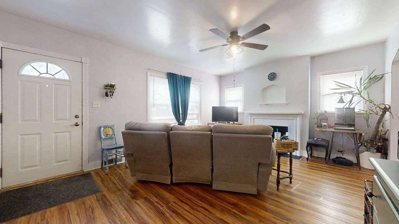 1013 West Springfield Avenue Champaign, IL 61821 - Photo 5 of 51 Gallery Image 5