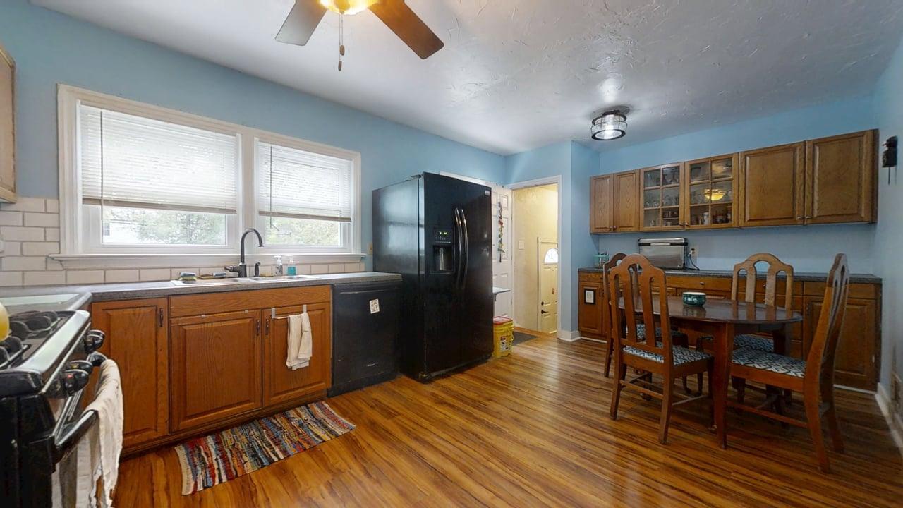 1013 West Springfield Avenue Champaign, IL 61821 - Photo 8 of 51 Gallery Image 8